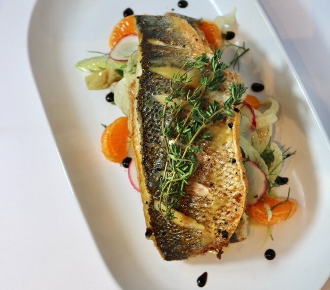 0F2316CD-2447-4ABD-93AA-DD416C49B6A8 Large